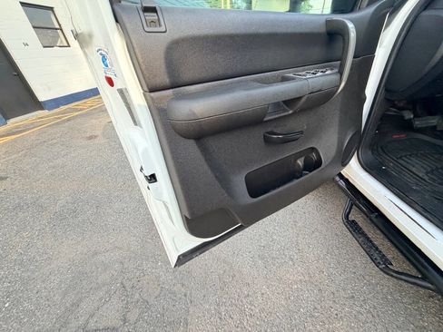 Used 2007 Chevrolet Silverado 3500 LT AWD/4WD image 43