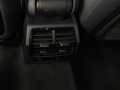 Certified 2025 Audi Q3 2.0T Premium Plus w/ Premium Plus Package image 22