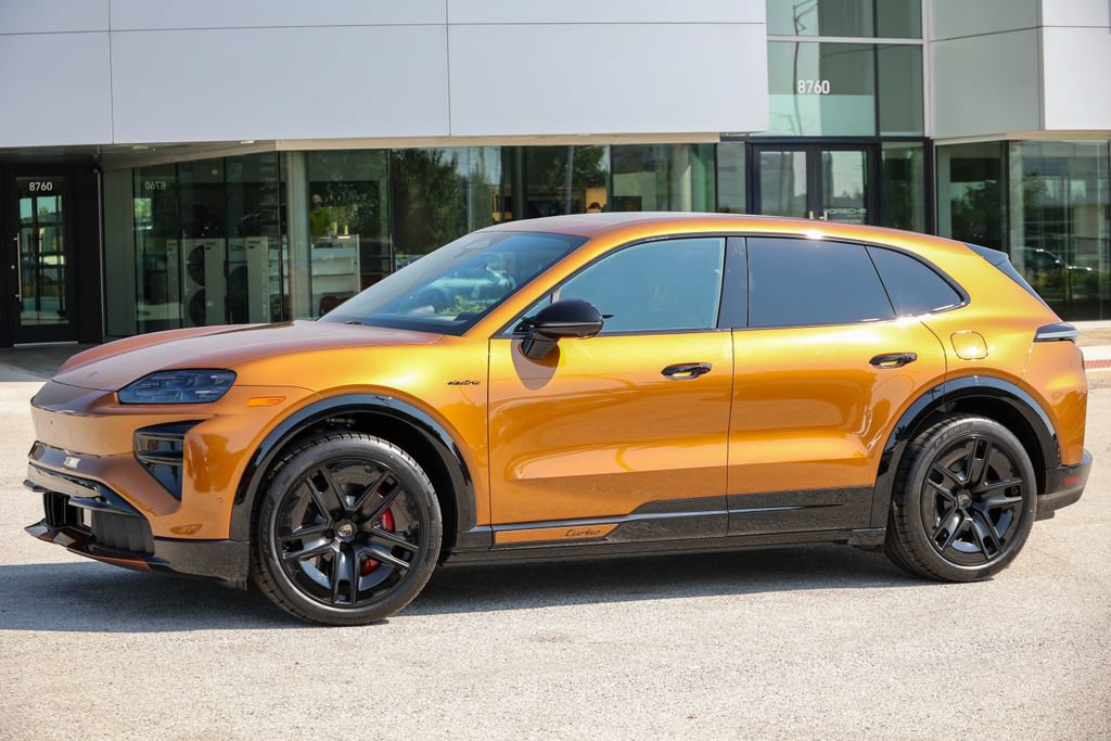 New 2026 Porsche Cayenne Turbo AWD/4WD image 13
