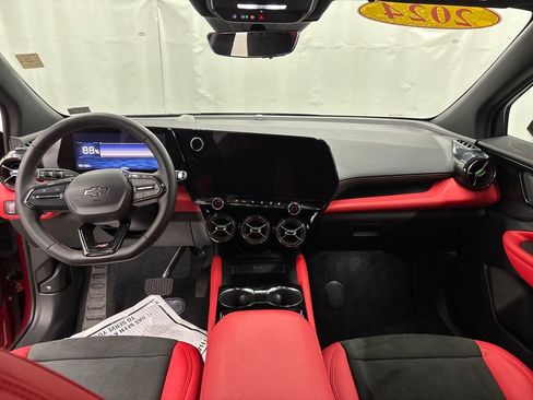 Used 2024 Chevrolet Blazer EV RS image 12
