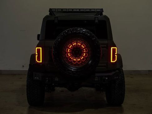 Used 2022 Ford Bronco Wildtrak image 10