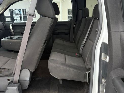 Used 2011 Chevrolet Silverado 1500 LS image 10