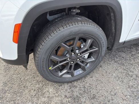 New 2025 Jeep Grand Cherokee Limited image 7