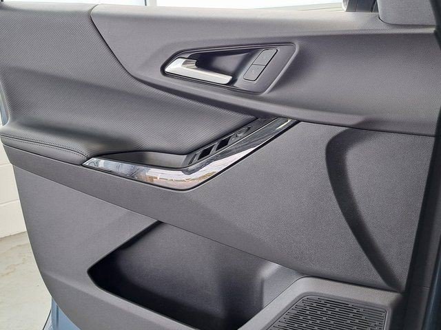 Used 2025 Chevrolet Equinox LT FWD image 21