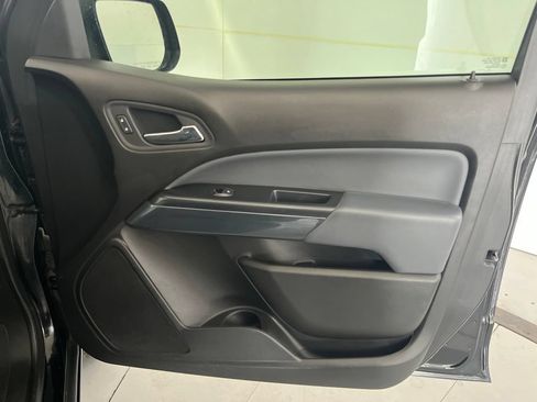 Used 2019 Chevrolet Colorado Z71 AWD/4WD image 29