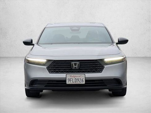 Used 2023 Honda Accord Sport image 2