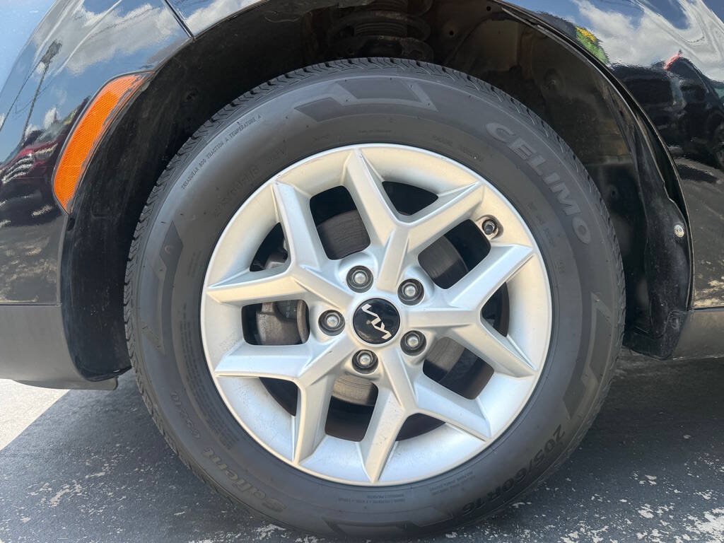 Used 2022 Kia Soul LX w/ Technology Package FWD image 27