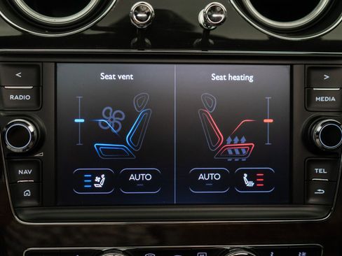 Used 2020 Bentley Bentayga Speed image 30