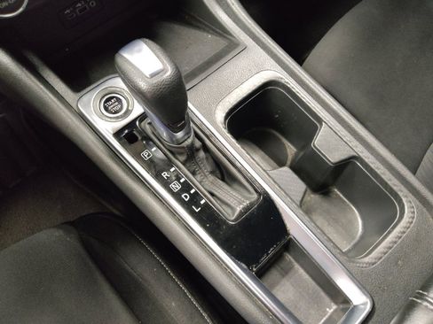 Used 2020 Nissan Sentra SV image 26