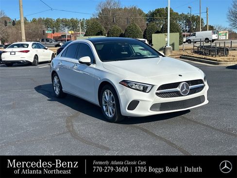 Used 2019 Mercedes-Benz A 220 4MATIC image 1