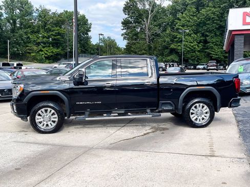 Used 2021 GMC Sierra 3500 Denali w/ Denali Ultimate Package image 3
