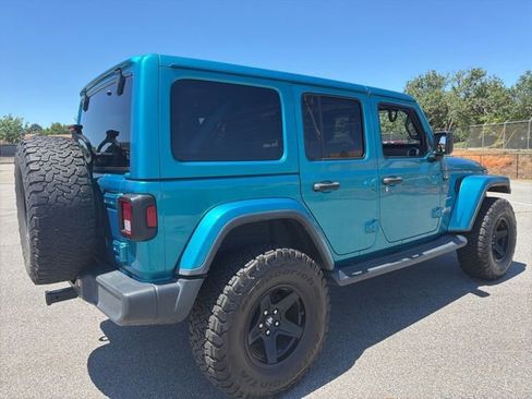 Used 2020 Jeep Wrangler Unlimited Sahara w/ Uconnect 4C Nav & Sound Group AWD/4WD image 3