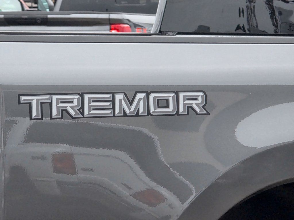 New 2026 Ford F350 Lariat w/ Tremor Off-Road Package AWD/4WD image 32