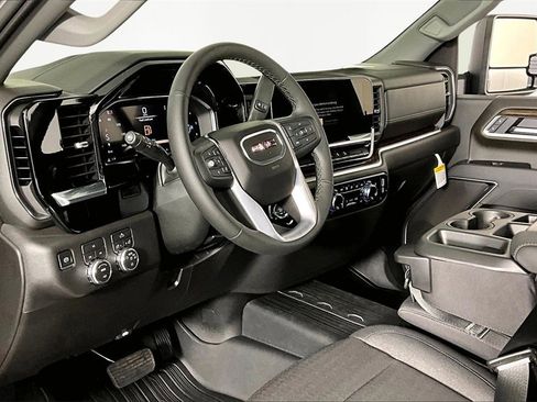 New 2026 GMC Sierra 2500 SLE w/ SLE Value Package; image 8
