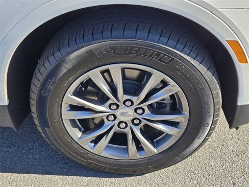 Used 2021 Cadillac XT5 Premium Luxury image 17