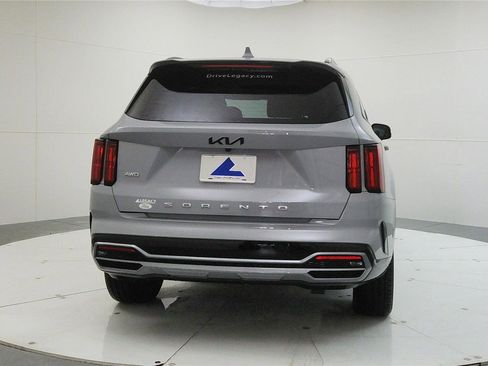 Used 2022 Kia Sorento SX image 7