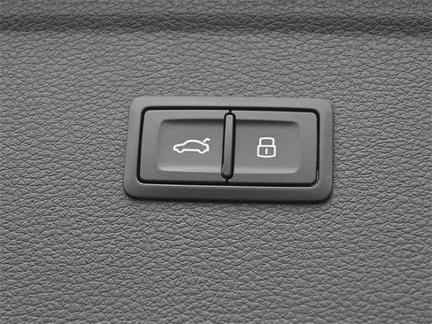 Used 2023 Audi Q5 2.0T Premium Plus image 32