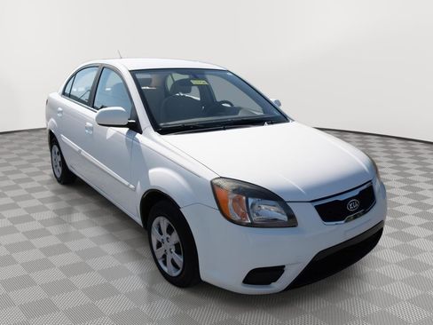 Used 2011 Kia Rio LX FWD image 3
