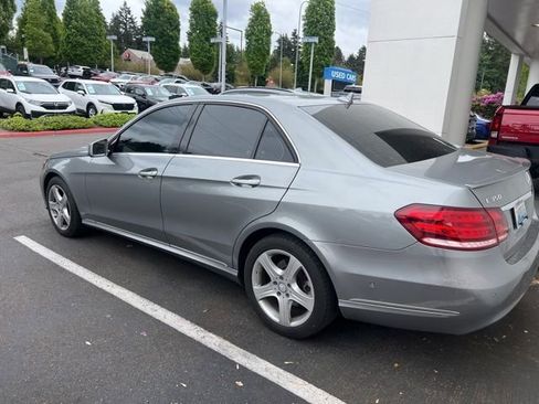Used 2015 Mercedes-Benz E 350 Sedan image 3