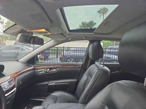Used 2011 Mercedes-Benz S 550 4MATIC image 26