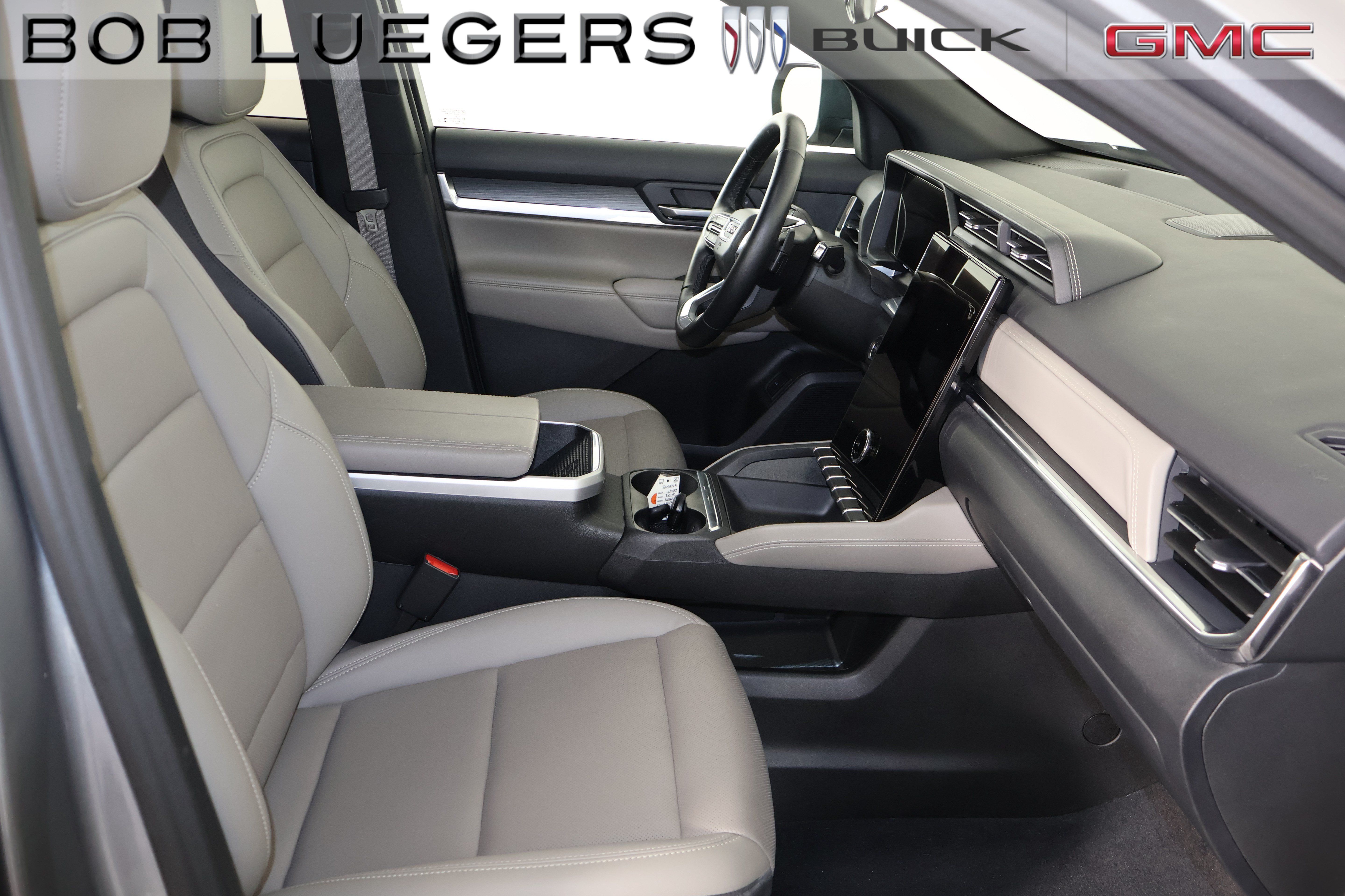 Certified 2026 GMC Terrain Elevation w/ Elevation Premium Package AWD/4WD image 18