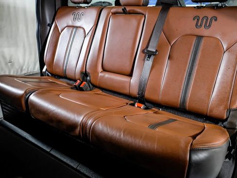Used 2020 Ford F450 King Ranch w/ King Ranch Ultimate Package AWD/4WD image 32