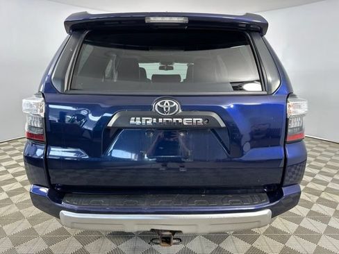 Used 2018 Toyota 4Runner TRD Off-Road Premium AWD/4WD image 11
