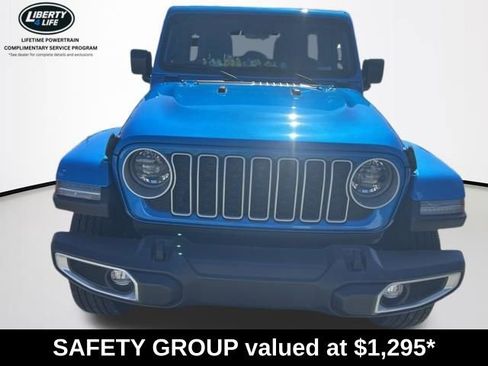 Used 2024 Jeep Wrangler Unlimited Sahara w/ Technology Group AWD/4WD image 5