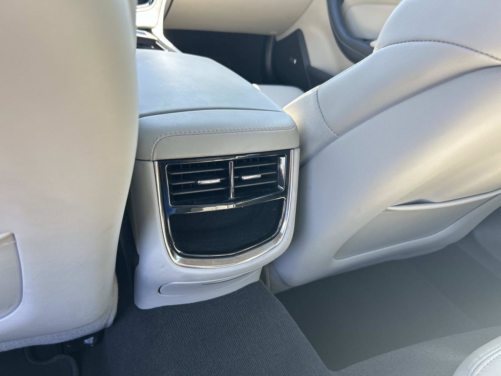 Used 2017 Cadillac CTS Sedan RWD image 20