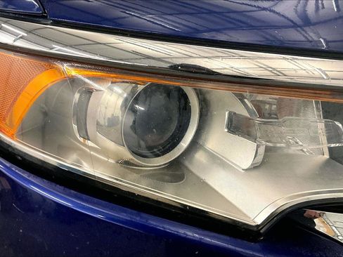 Used 2013 Ford Edge SEL image 27