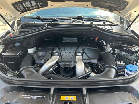 Used 2014 Mercedes-Benz GL 550 4MATIC image 10