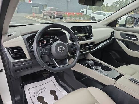 Used 2023 Nissan Rogue SL w/ SL Premium Package image 19