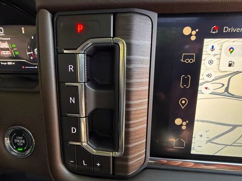 Used 2023 GMC Yukon XL Denali AWD/4WD image 25