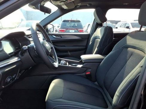 New 2026 Jeep Grand Cherokee L Laredo AWD/4WD image 15
