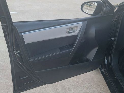 Used 2016 Toyota Corolla L image 17