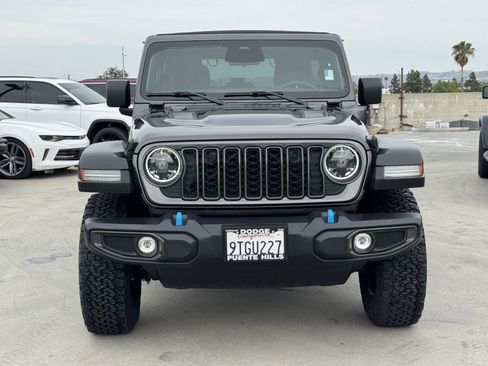 Used 2025 Jeep Wrangler Unlimited Rubicon 4xe w/ Convenience Group image 3