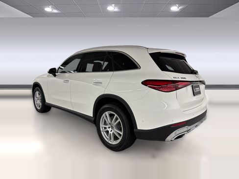 Certified 2026 Mercedes-Benz GLC 300 image 3