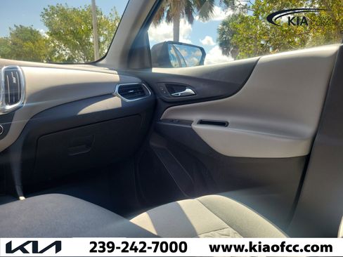 Used 2023 Chevrolet Equinox LS FWD image 16