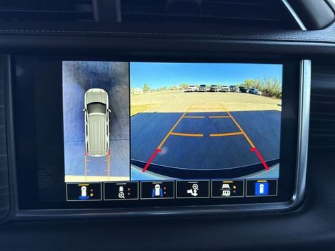 Used 2024 GMC Yukon Denali image 24