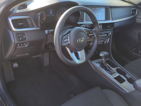 Certified 2019 Kia Optima LX image 10