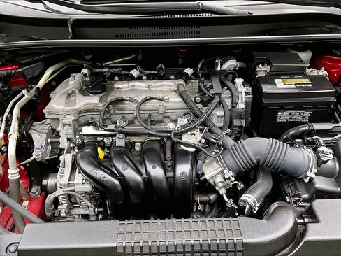 Used 2020 Toyota Corolla LE w/ LE Convenience Package FWD image 32