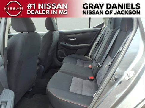 Used 2025 Nissan Sentra SR FWD image 25