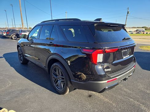 Certified 2025 Ford Explorer ST-Line w/ Premium Package image 5