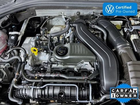 Used 2025 Volkswagen Jetta SE FWD image 29
