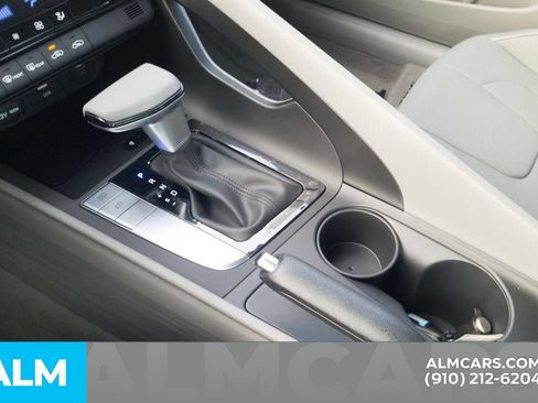 Certified 2025 Hyundai Elantra Sport FWD image 22
