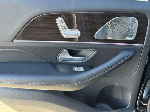 Used 2024 Mercedes-Benz GLE 350 4MATIC w/ 3rd Row Seat Package image 19