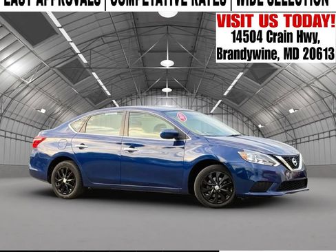 Used 2019 Nissan Sentra SV FWD image 1