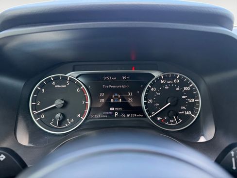 Used 2024 Nissan Rogue S image 16