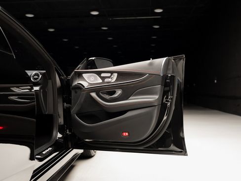 Used 2019 Mercedes-Benz AMG GT 63 S image 64