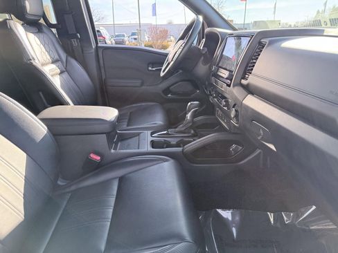 Used 2022 Nissan Frontier PRO-4X image 23